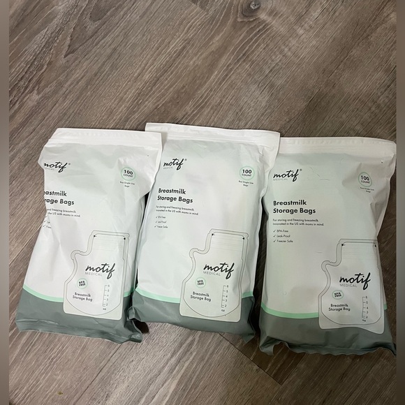 Motif Breastmilk Storage Bags - Picture 1 of 3